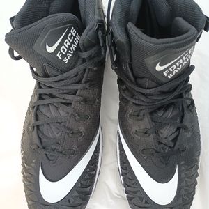 Nike cleaks force savage